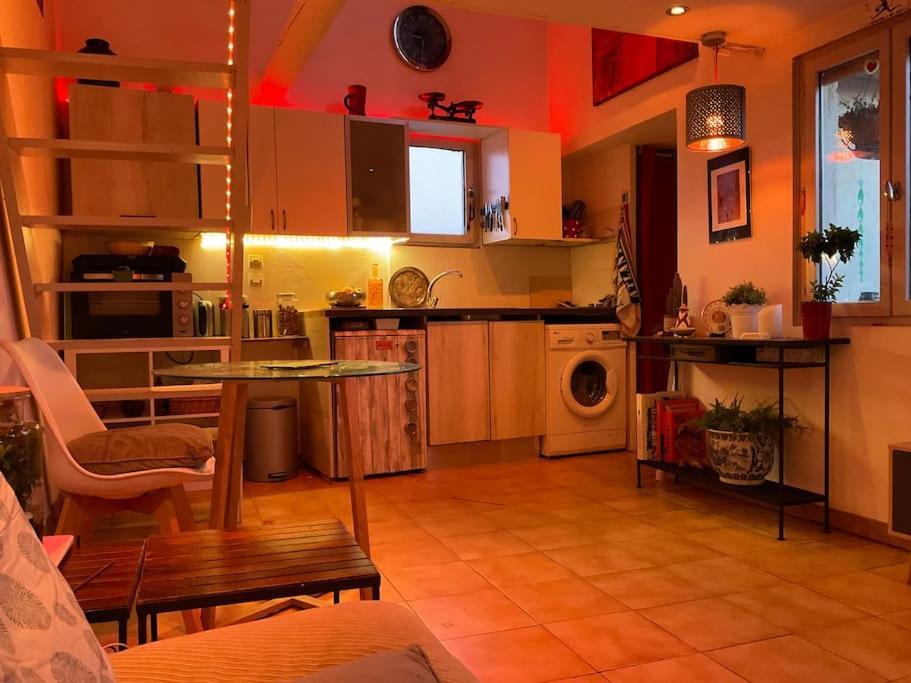 Appartement 1 Chb, Calme, Lumineux, Clim, Terrasse Avignon Exteriör bild